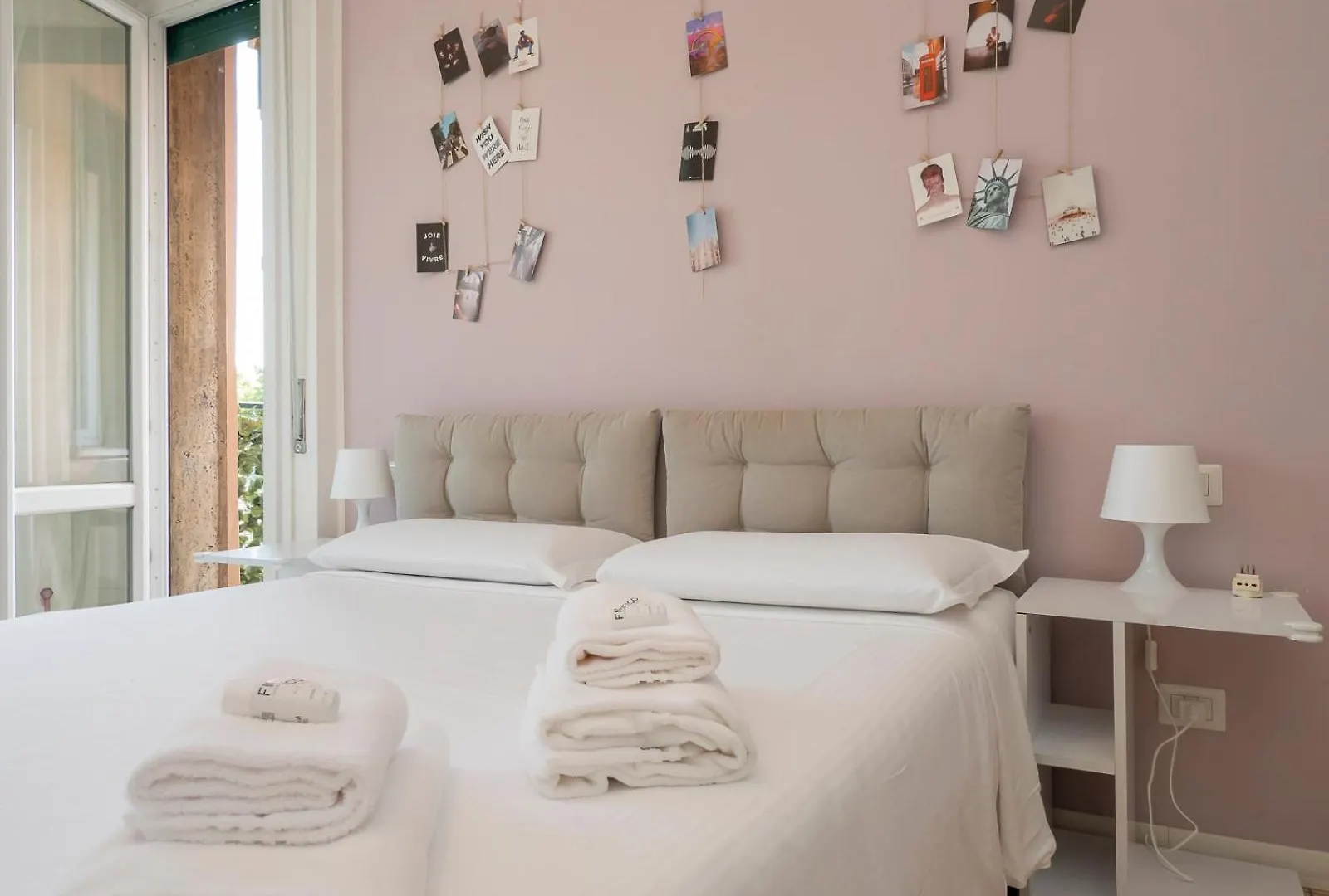 I Host Apartment - Forze Armate 83 Milan 0*,